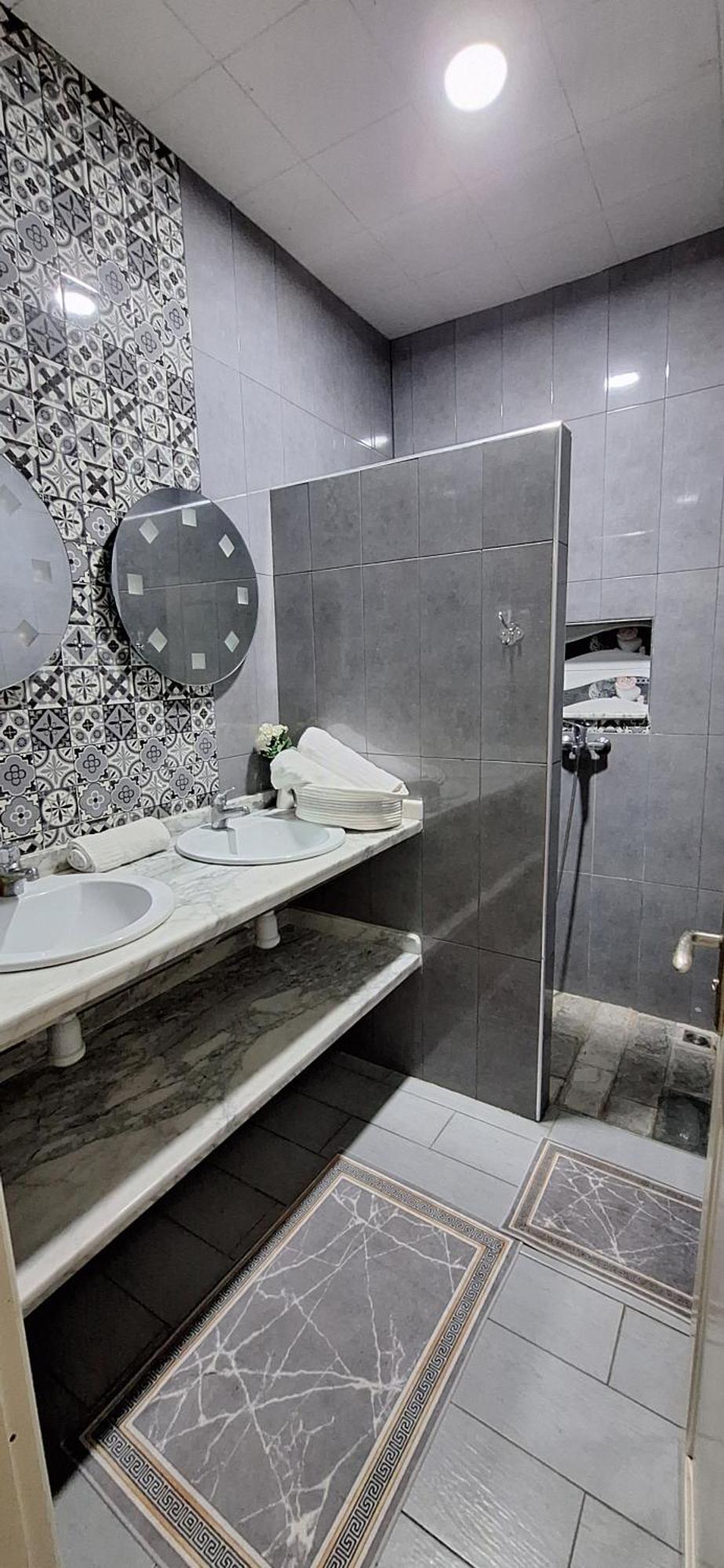 לאראש Super Cozy Apartment מראה חיצוני תמונה